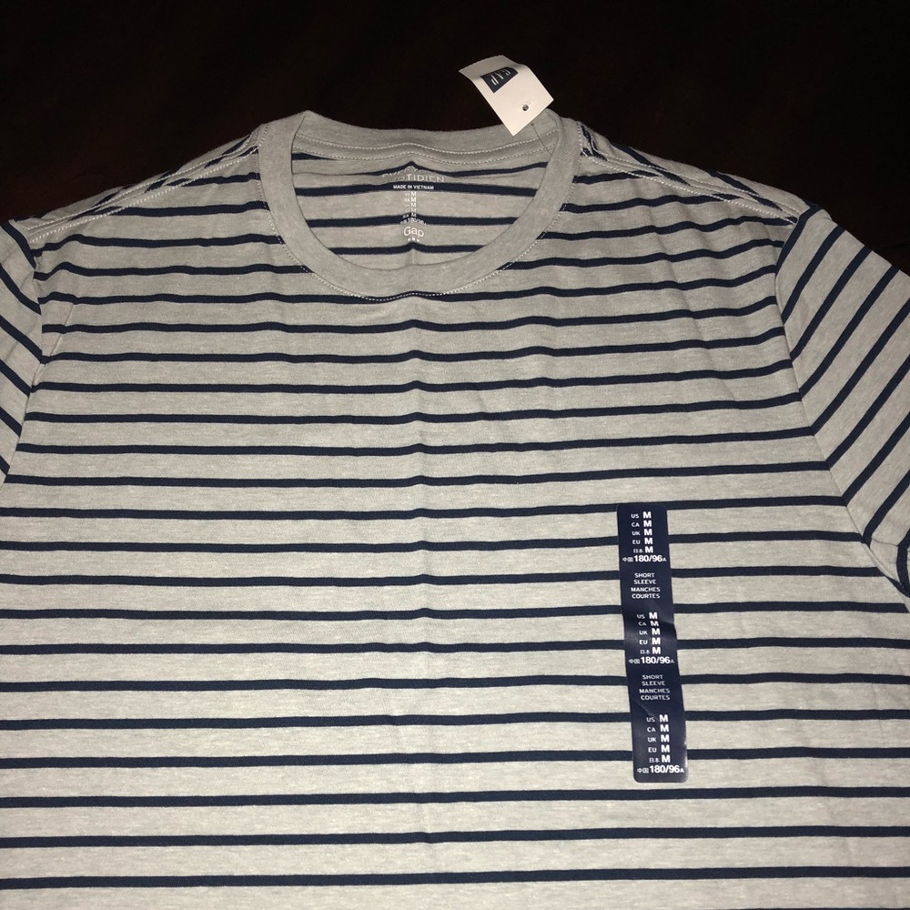 Gap T-shirt